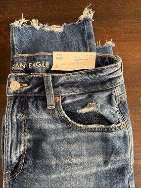 American Eagle Deep Sea Blue Frayed Hem STRIGID Super High Rise Mom Jeans Size 6